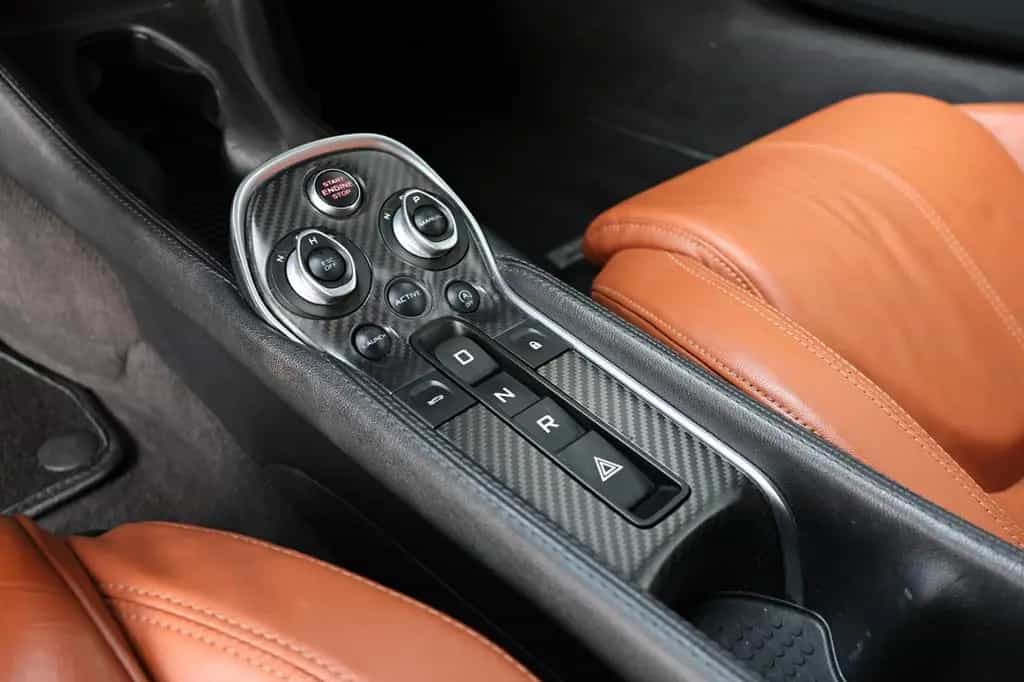 McLaren 570S 3.8 V8 Coupé/Carbon/Lifting System/KERAMIK 07/2016-photo-22