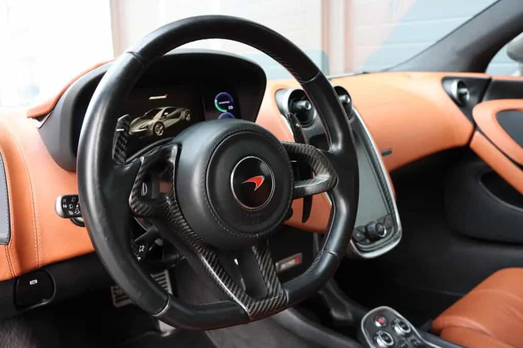 McLaren 570S 3.8 V8 Coupé/Carbon/Lifting System/KERAMIK 07/2016-photo-25