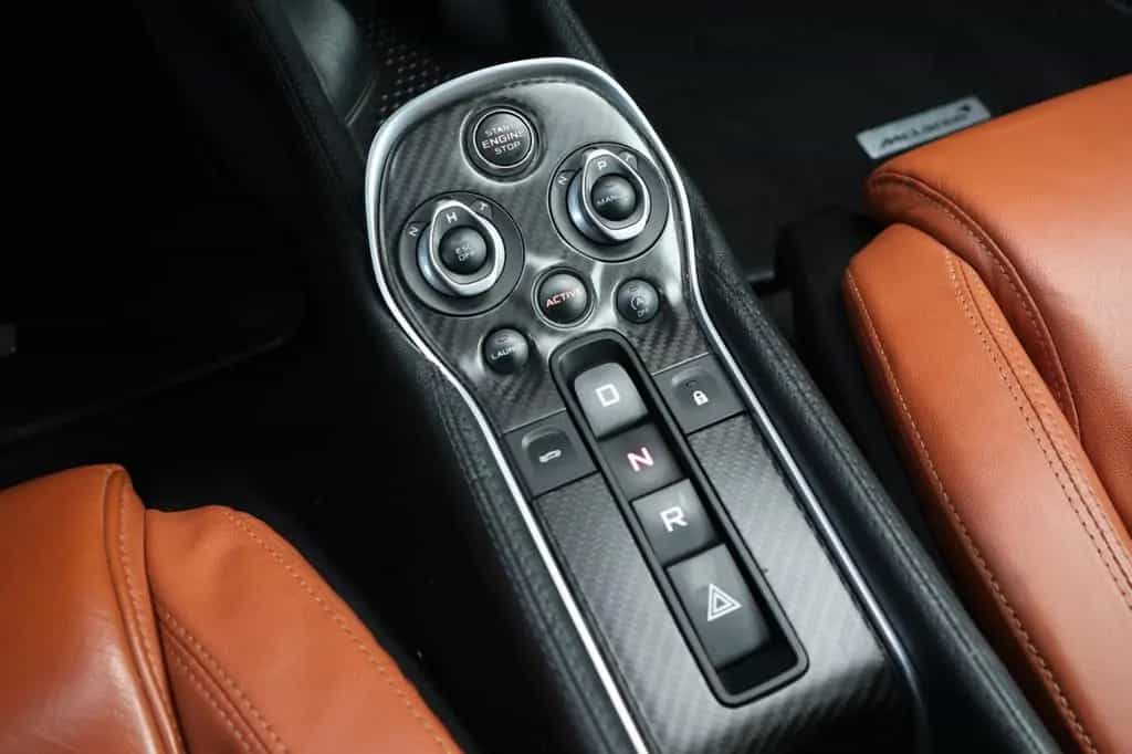 McLaren 570S 3.8 V8 Coupé/Carbon/Lifting System/KERAMIK 07/2016-photo-30