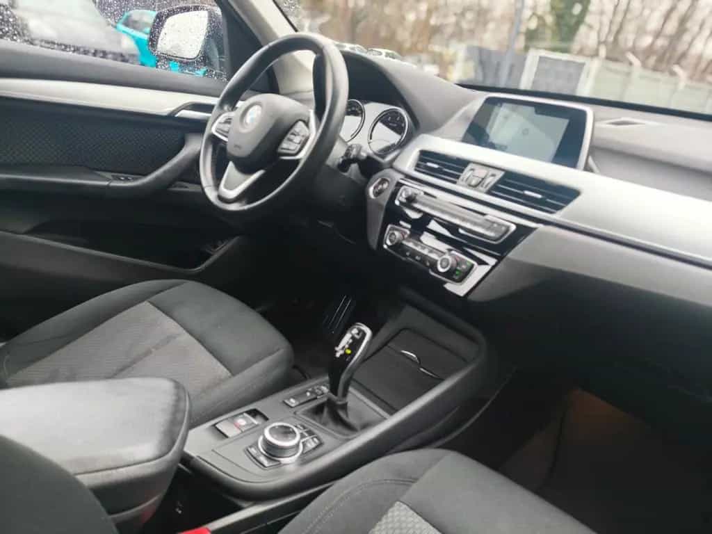 BMW X1 xDRIVE*2.0D*AUT*ADVANTAGE*LED*AHK*NAVI*ASSIST 02/2019-photo-16