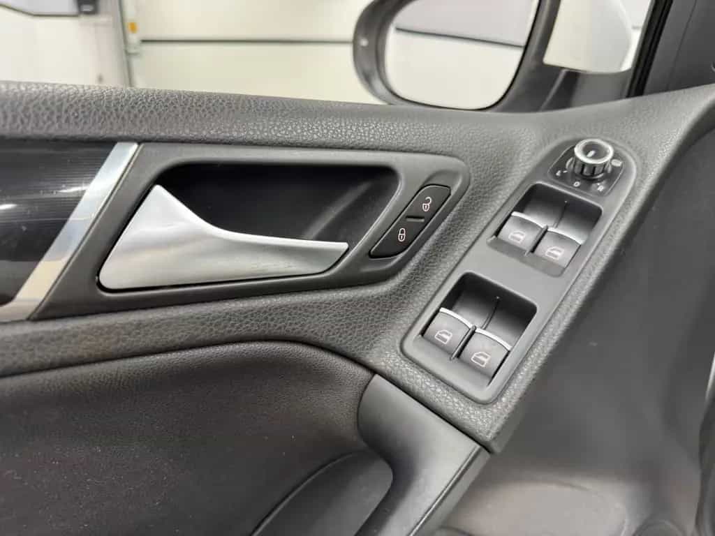 Volkswagen Golf 10/2011-photo-13