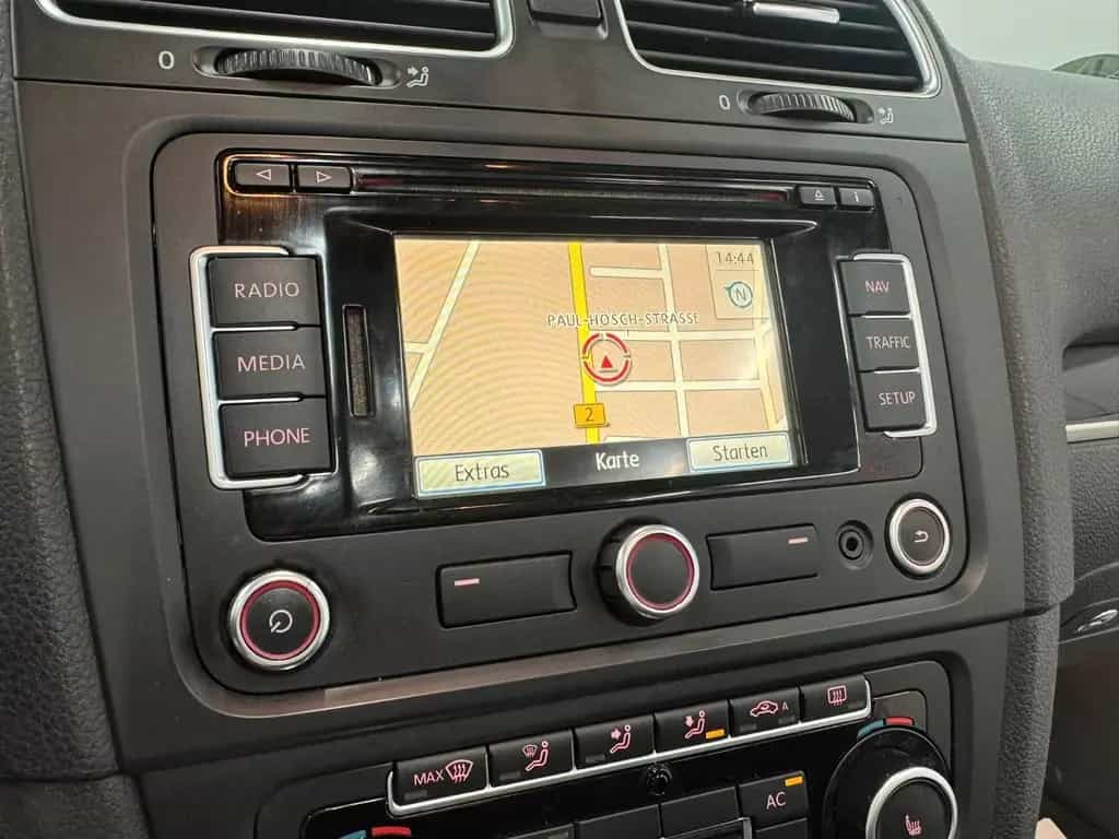 Volkswagen Golf 10/2011-photo-5