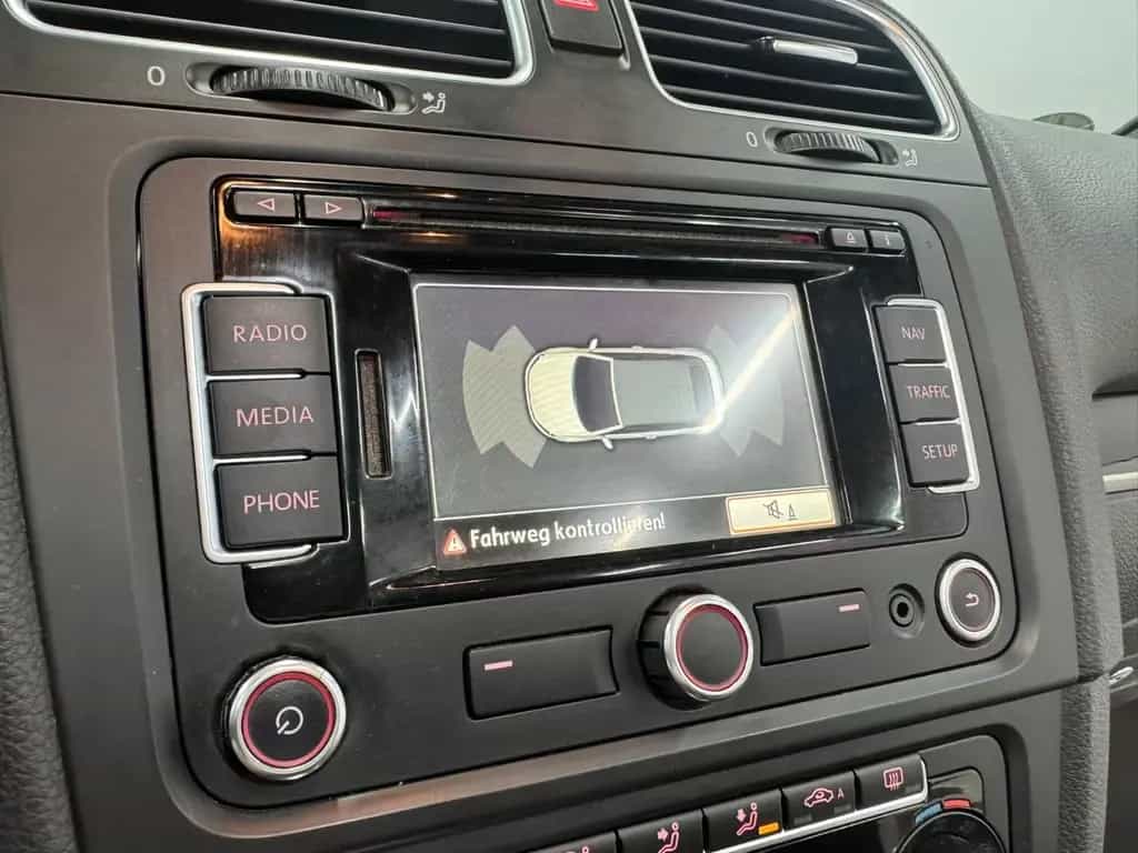 Volkswagen Golf 10/2011-photo-6