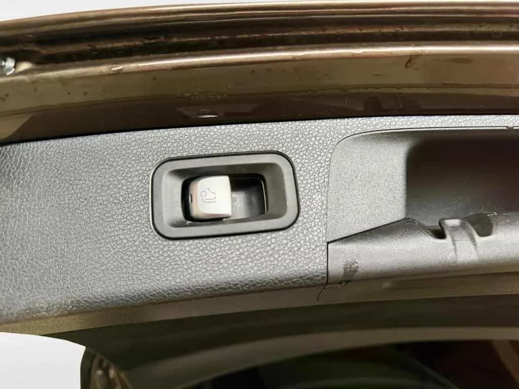Mercedes-Benz E-Class 200 T Avantgarde AHK schwenkbar Garantie Le... 01/2017-photo-20
