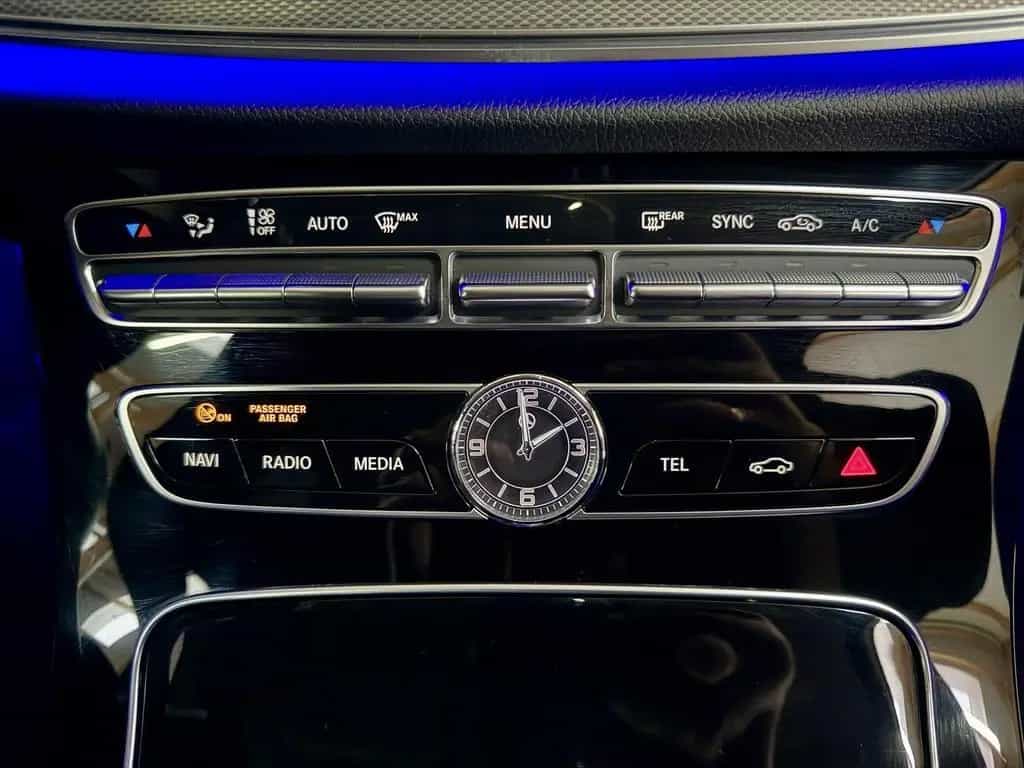 Mercedes-Benz E-Class 200 T Avantgarde AHK schwenkbar Garantie Le... 01/2017-photo-24