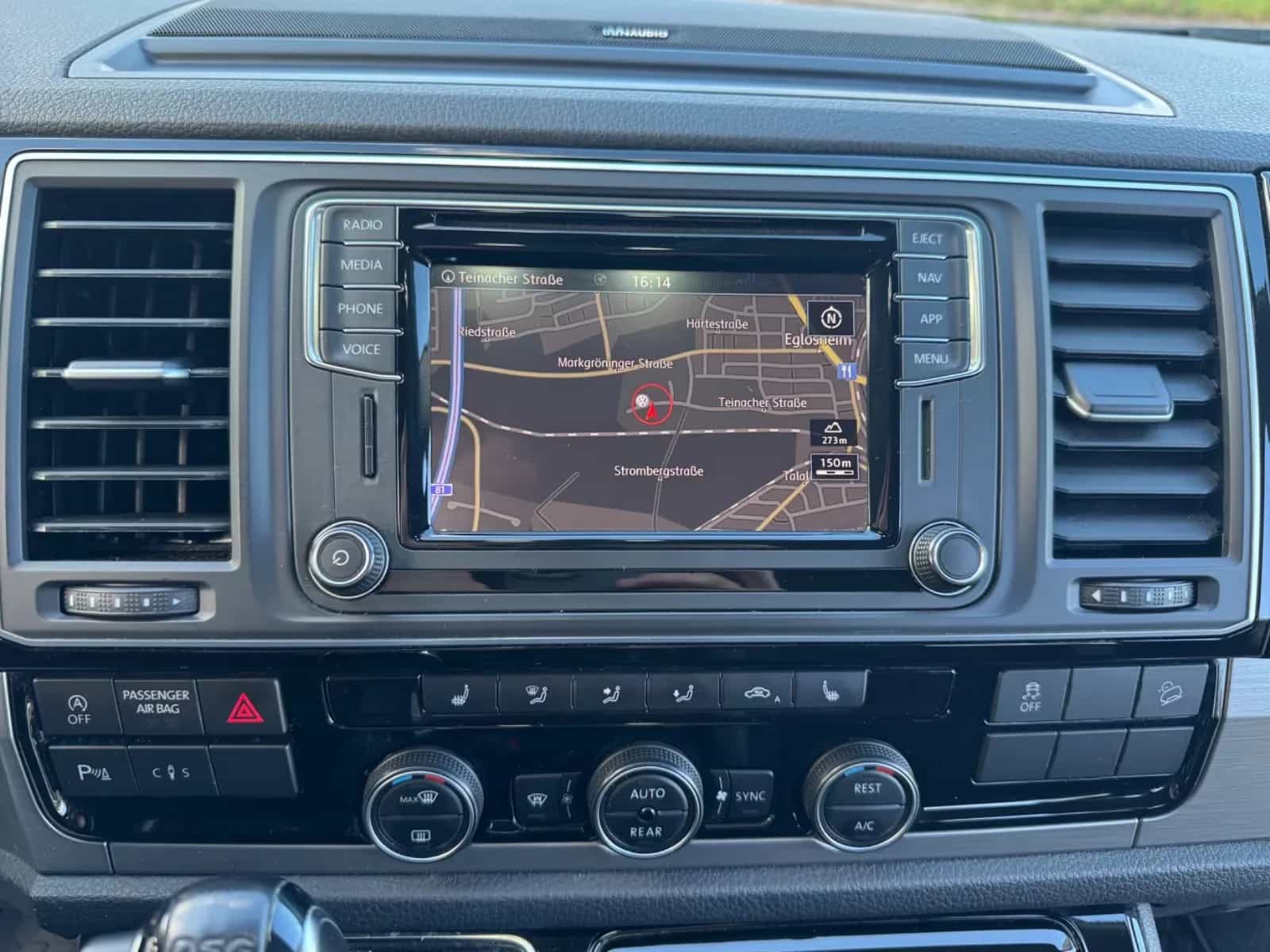 Volkswagen Transporter Multivan 03/2019-photo-17