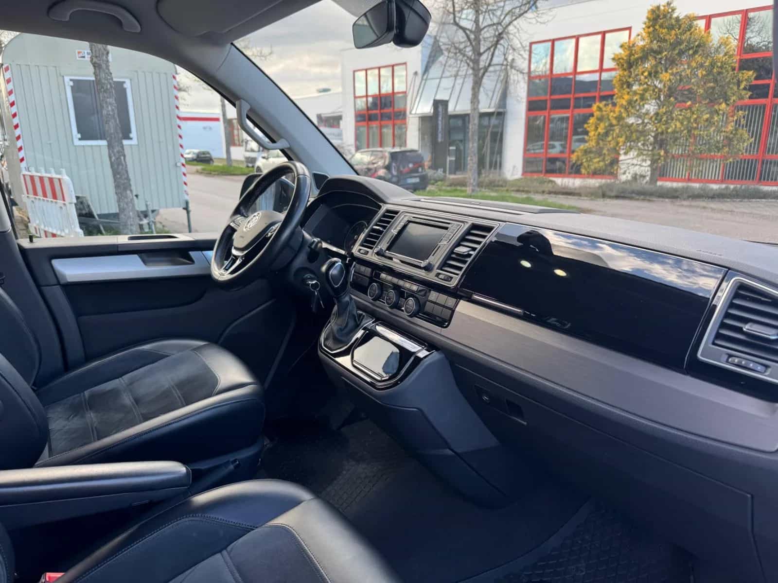 Volkswagen Transporter Multivan 03/2019-photo-8