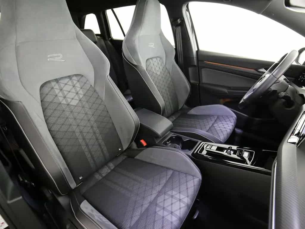 Volkswagen Golf VIII Variant 2.0 TSI DSG R-line LED Navi H 09/2022-photo-13