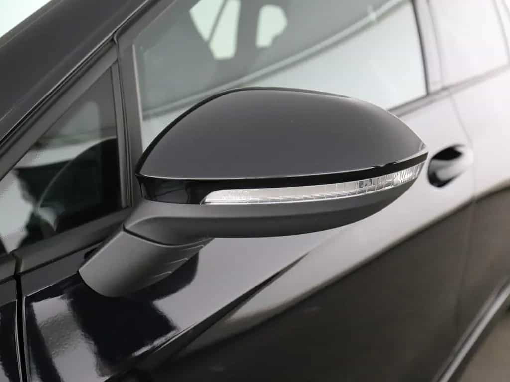 Volkswagen Golf VIII Variant 2.0 TSI DSG R-line LED Navi H 09/2022-photo-19