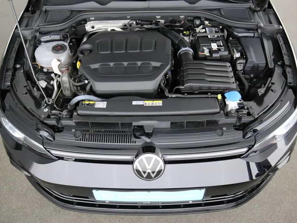 Volkswagen Golf VIII Variant 2.0 TSI DSG R-line LED Navi H 09/2022-photo-23