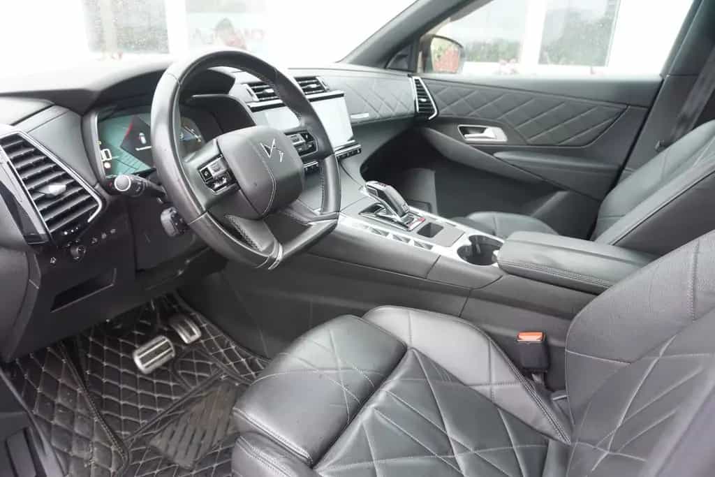 DS Automobiles DS7 (Crossback) DS7 Crossback 1.6 PureTech So Chic LED Navi 07/2019-photo-16