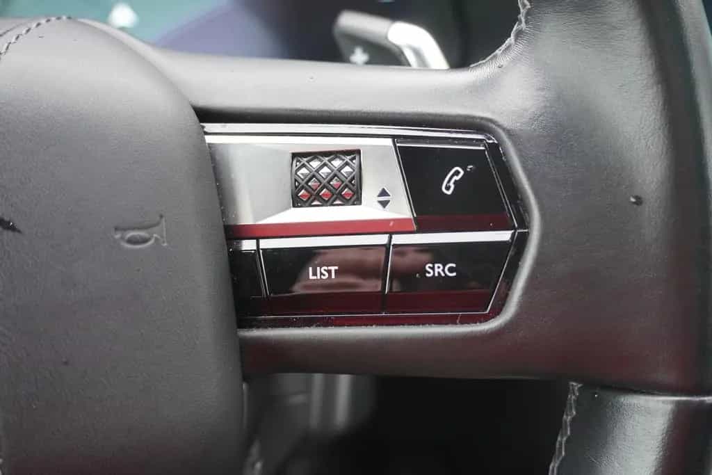 DS Automobiles DS7 (Crossback) DS7 Crossback 1.6 PureTech So Chic LED Navi 07/2019-photo-20