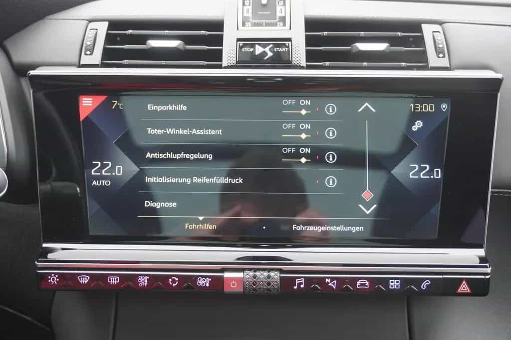 DS Automobiles DS7 (Crossback) DS7 Crossback 1.6 PureTech So Chic LED Navi 07/2019-photo-27