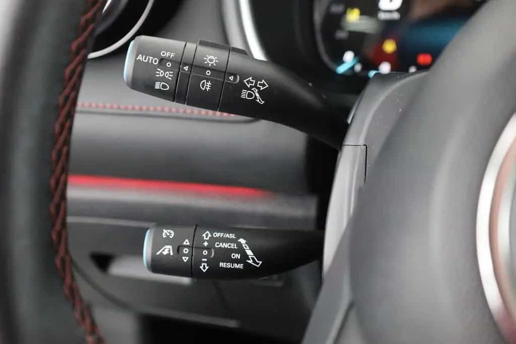 MG HS 1.5 T-GDI Luxury Aut. LED ACC Navi 360° Pano 03/2024-photo-17
