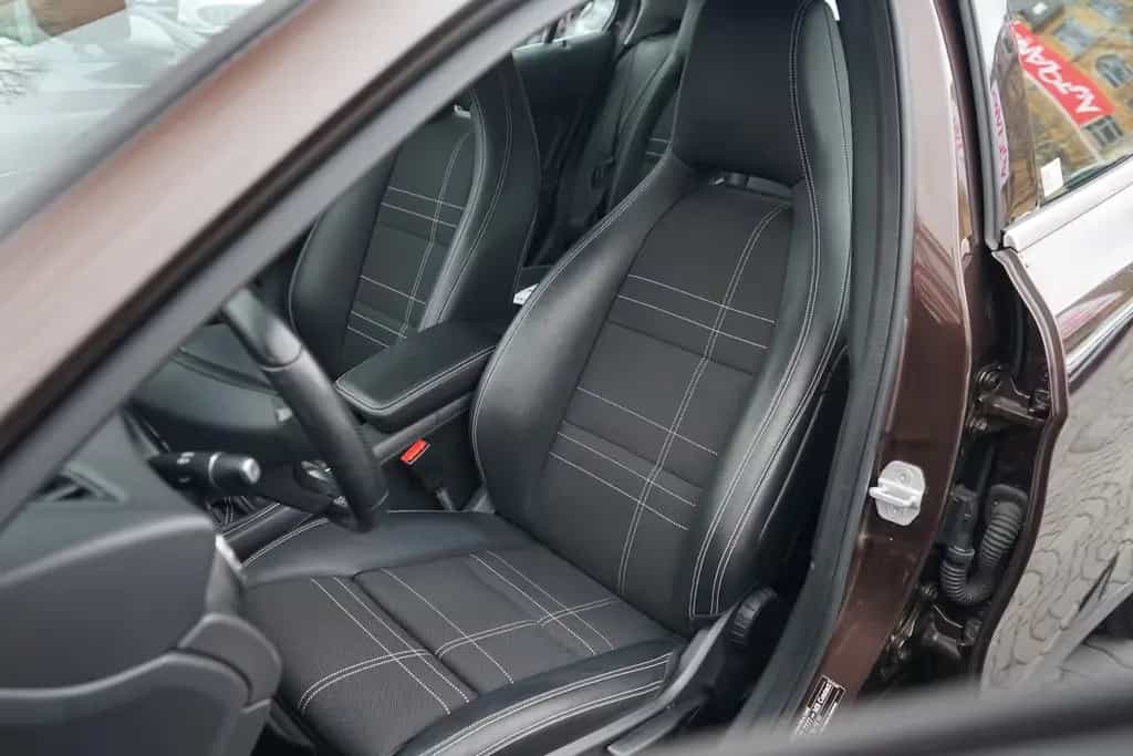 Mercedes-Benz GLA 200 Standard Bi-Xenon Sitzheizung Kamera PDC 09/2015-photo-10