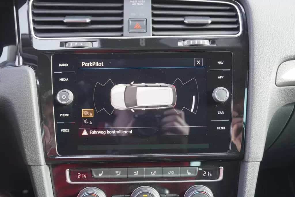 Volkswagen Golf VII Variant 1.0 Join Navi App-Connect PDC 04/2018-photo-18