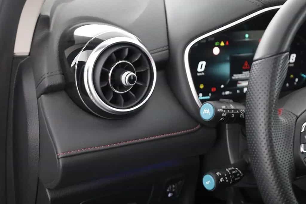MG HS 1.5 T-GDI Luxury Aut. LED ACC Navi 360° Pano 03/2024-photo-21