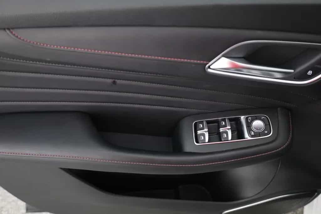 MG HS 1.5 T-GDI Luxury Aut. LED ACC Navi 360° Pano 03/2024-photo-22