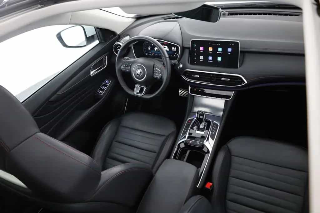 MG HS 1.5 T-GDI Luxury Aut. LED ACC Navi 360° Pano 03/2024-photo-28