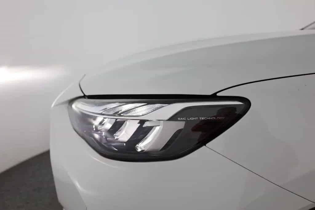 MG HS 1.5 T-GDI Luxury Aut. LED ACC Navi 360° Pano 03/2024-photo-32