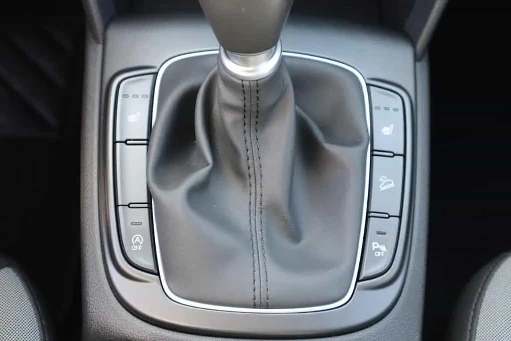 Hyundai KONA 1.0 T-GDI Pure Klimaaut. Navi Tempomat DAB 03/2019-photo-16