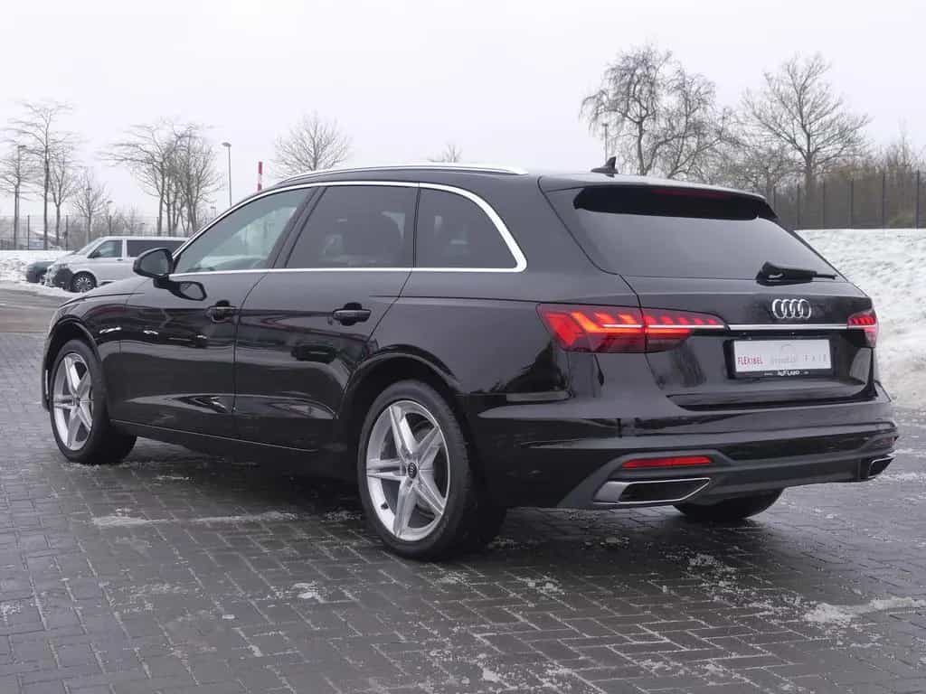 Audi A4 Avant 40 TFSI Laser Klimaaut. Navi DAB 09/2022-photo-2