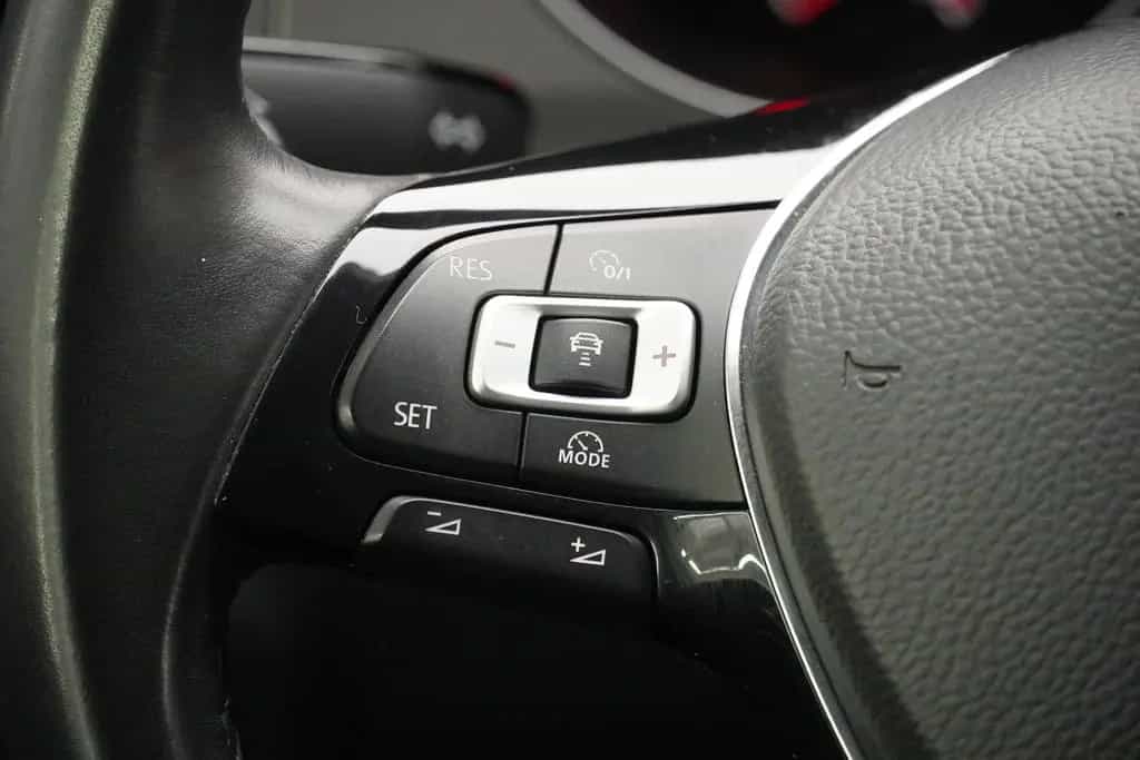 Volkswagen Golf Sportsvan Golf VII Sportsvan 1.0 TSI Join LED ACC Kamera 06/2018-photo-19