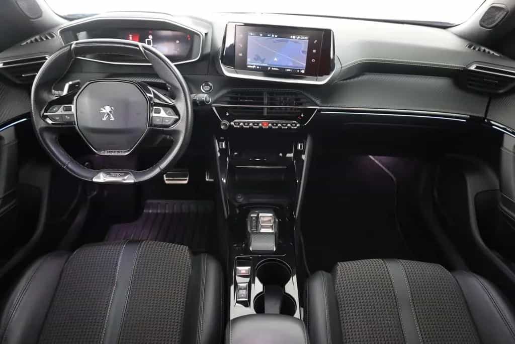 Peugeot 2008 GT PureTech 130 Aut. LED Navi Kamera 01/2023-photo-8