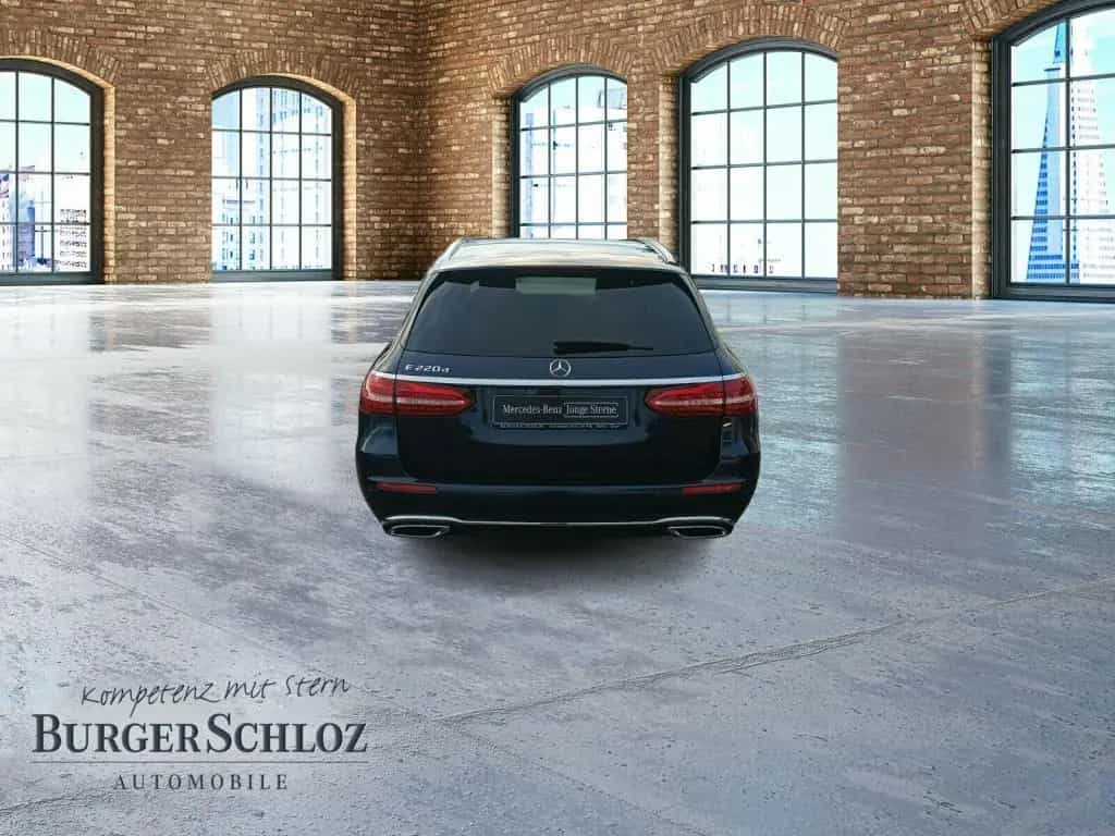 Mercedes-Benz E 220 d T-Modell ACC AUT HUD Kam. KlimaA LED LM 12/2021-photo-5