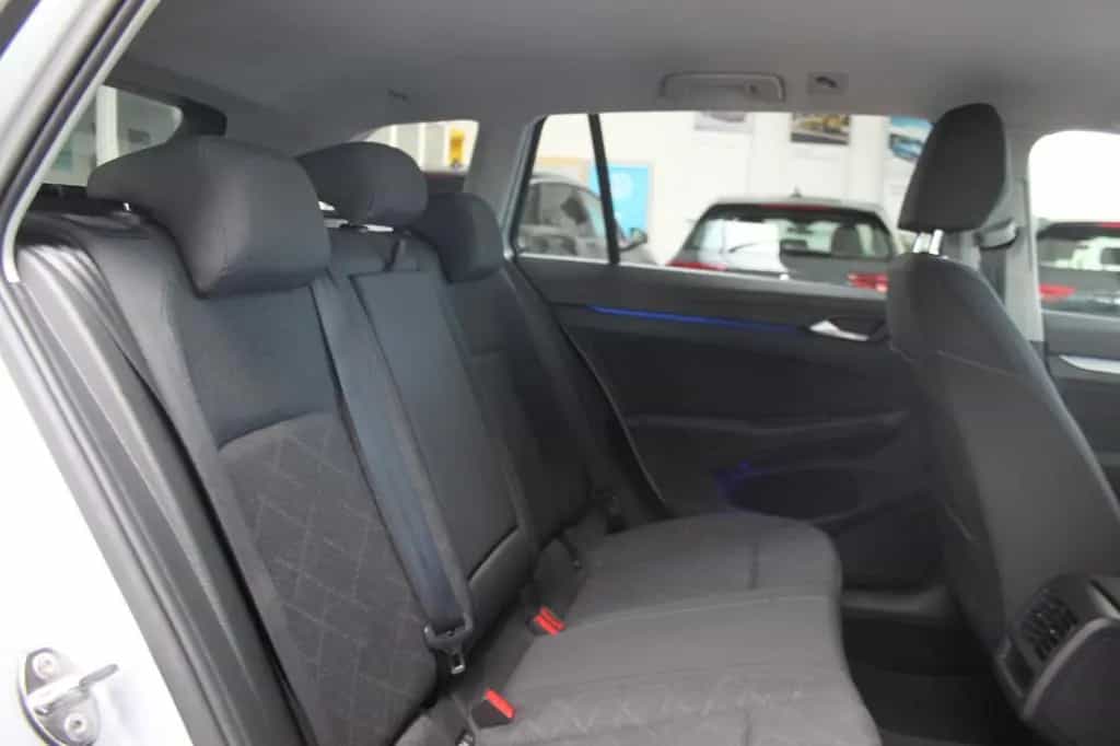 Volkswagen Golf VIII Variant/DSG/AHK/NAVI/STZHZ/LED+/PDC/AL 06/2022-photo-12
