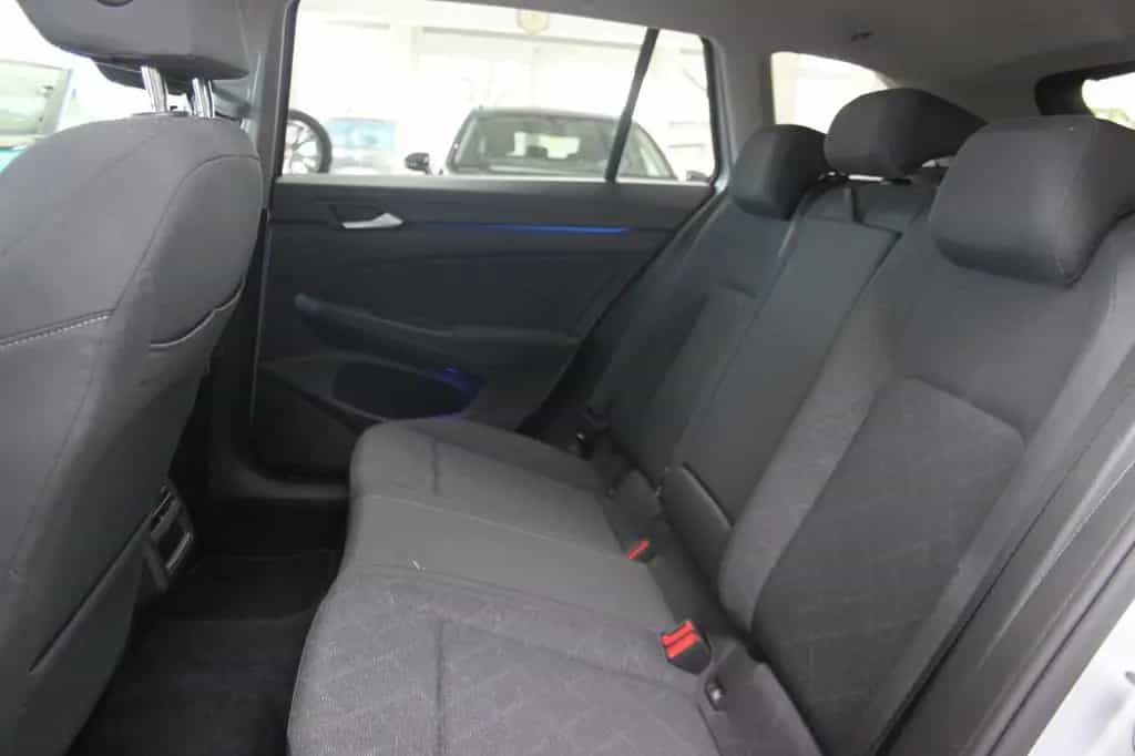 Volkswagen Golf VIII Variant/DSG/AHK/NAVI/STZHZ/LED+/PDC/AL 06/2022-photo-6