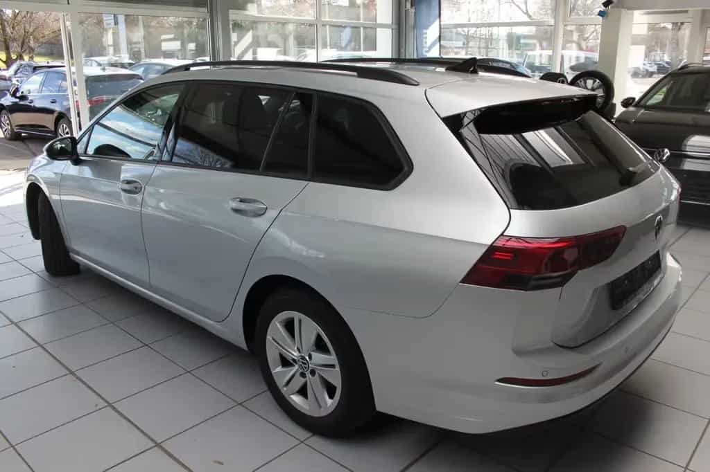 Volkswagen Golf VIII Variant/DSG/AHK/NAVI/STZHZ/LED+/PDC/AL 06/2022-photo-8