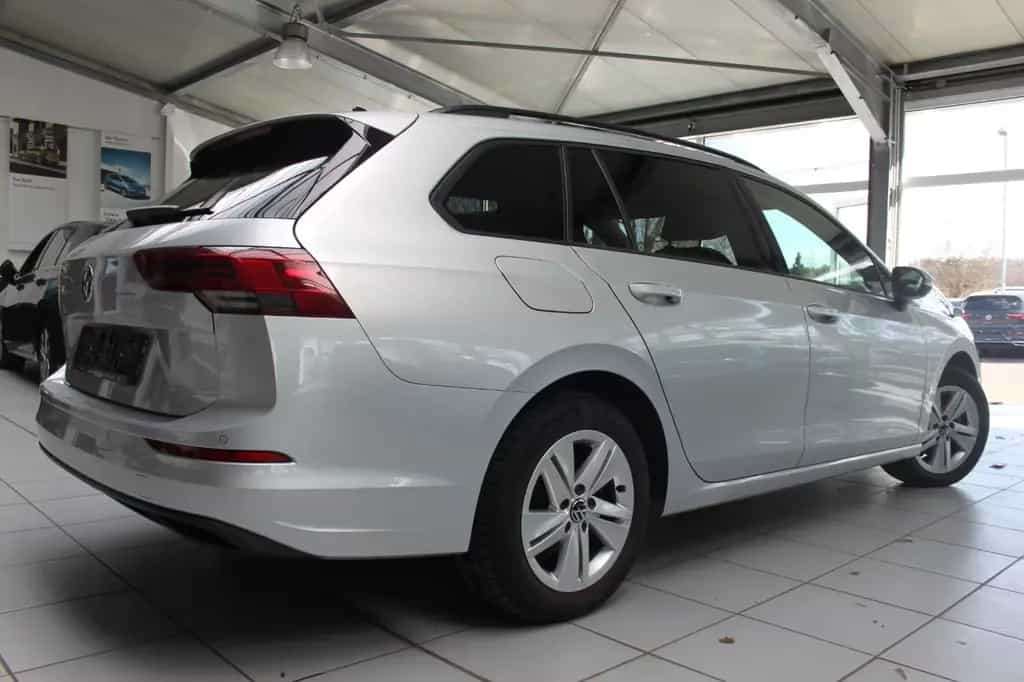 Volkswagen Golf VIII Variant/DSG/AHK/NAVI/STZHZ/LED+/PDC/AL 06/2022-photo-9