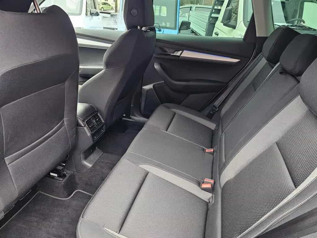 Skoda Karoq 1.5 TSI TOUR+BEH.LENKRAD+FRONTSCHEIBE+ACC+ 07/2022-photo-10