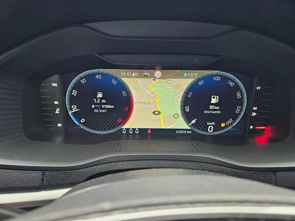 Skoda Karoq 1.5 TSI TOUR+BEH.LENKRAD+FRONTSCHEIBE+ACC+ 07/2022-photo-19