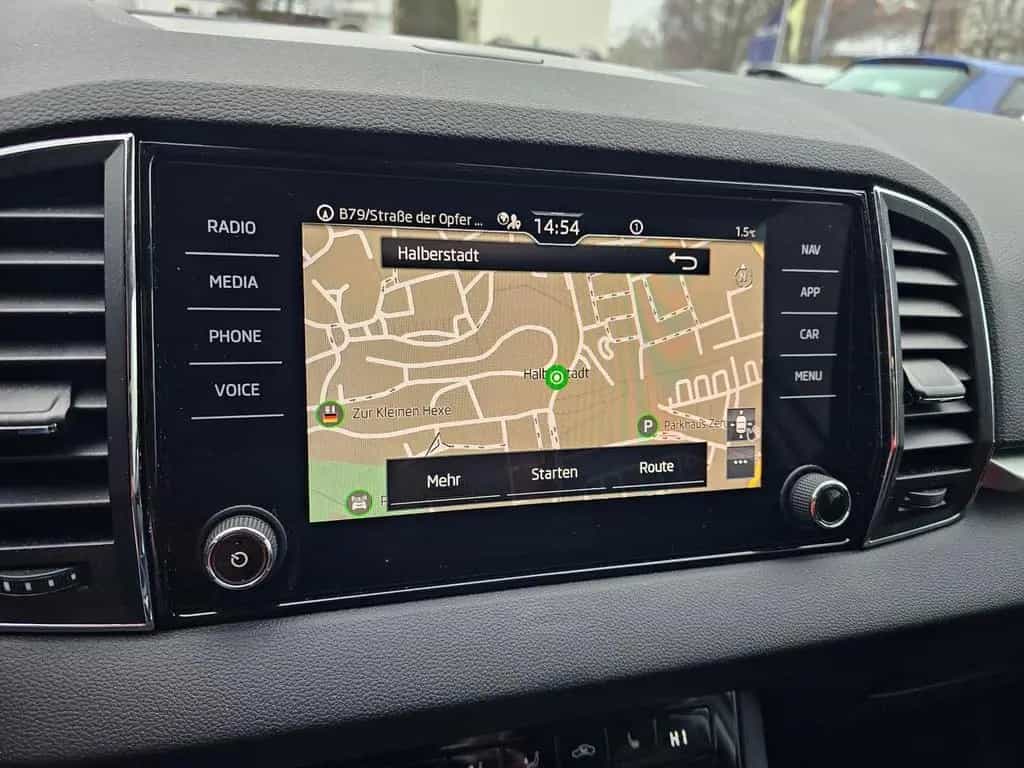 Skoda Karoq 1.5 TSI TOUR+BEH.LENKRAD+FRONTSCHEIBE+ACC+ 07/2022-photo-25