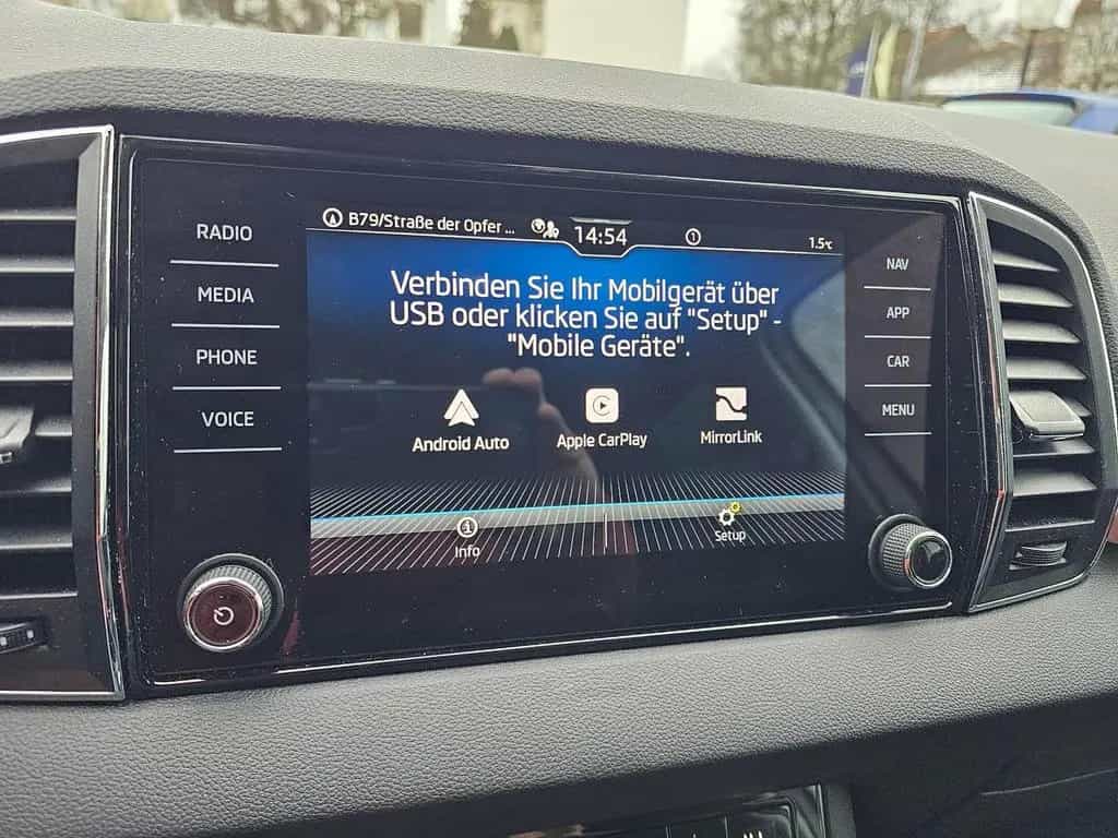 Skoda Karoq 1.5 TSI TOUR+BEH.LENKRAD+FRONTSCHEIBE+ACC+ 07/2022-photo-26