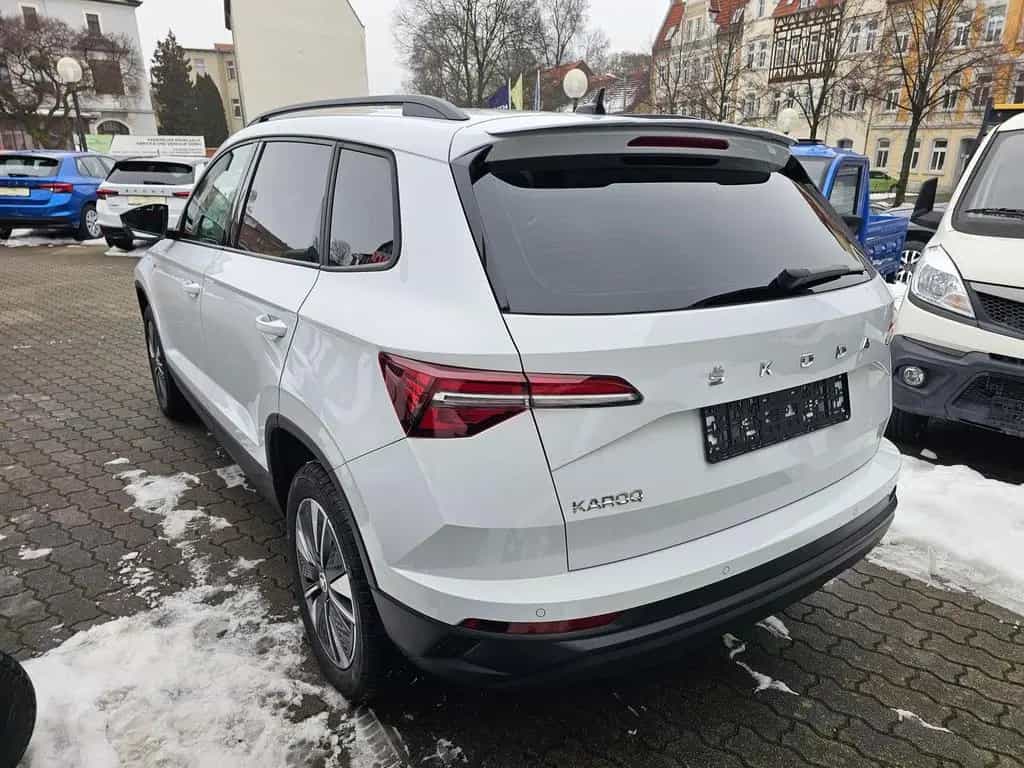 Skoda Karoq 1.5 TSI TOUR+BEH.LENKRAD+FRONTSCHEIBE+ACC+ 07/2022-photo-3