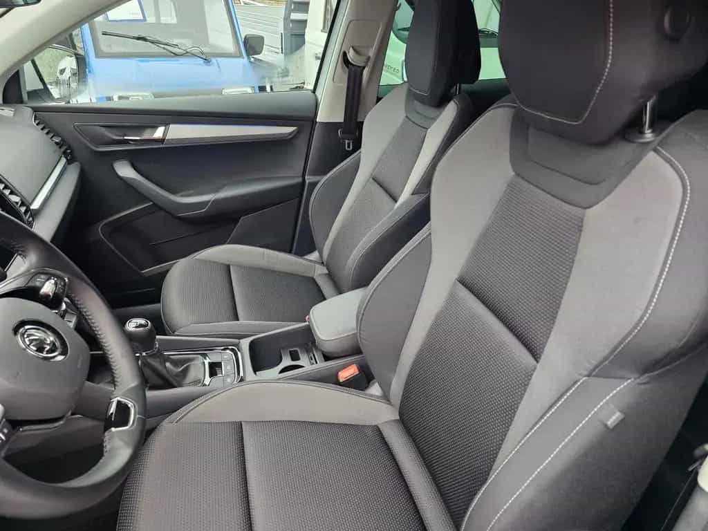 Skoda Karoq 1.5 TSI TOUR+BEH.LENKRAD+FRONTSCHEIBE+ACC+ 07/2022-photo-9
