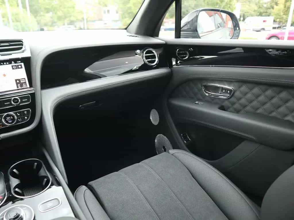 Bentley Bentayga V8 S *Satin*Naim*Parking Heater* 01/2026-photo-20