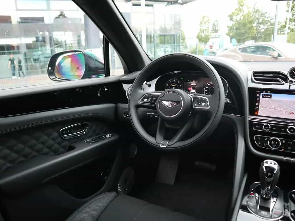 Bentley Bentayga V8 S *Satin*Naim*Parking Heater* 01/2026-photo-21