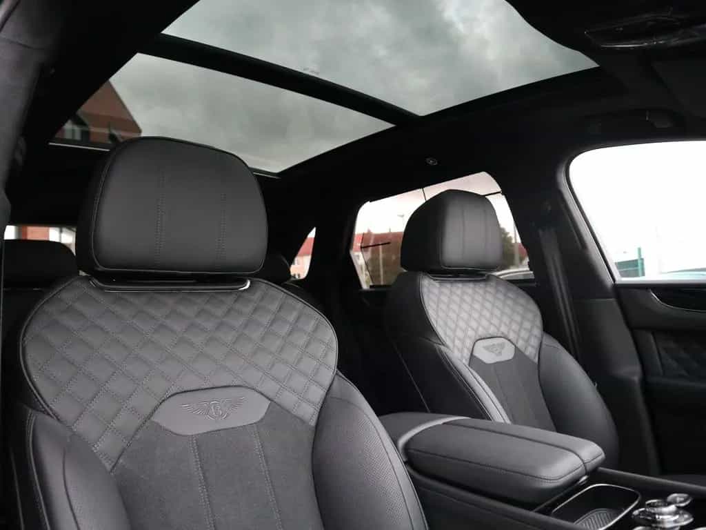 Bentley Bentayga V8 S *Satin*Naim*Parking Heater* 01/2026-photo-24