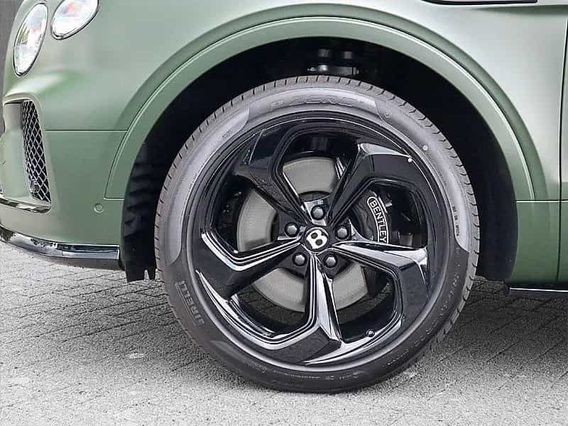 Bentley Bentayga V8 S *Satin*Naim*Parking Heater* 01/2026-photo-3