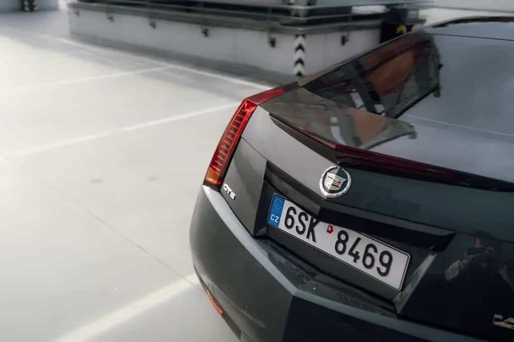 Cadillac CTS Coupe CTS-V V8 Manual 01/2013-photo-7