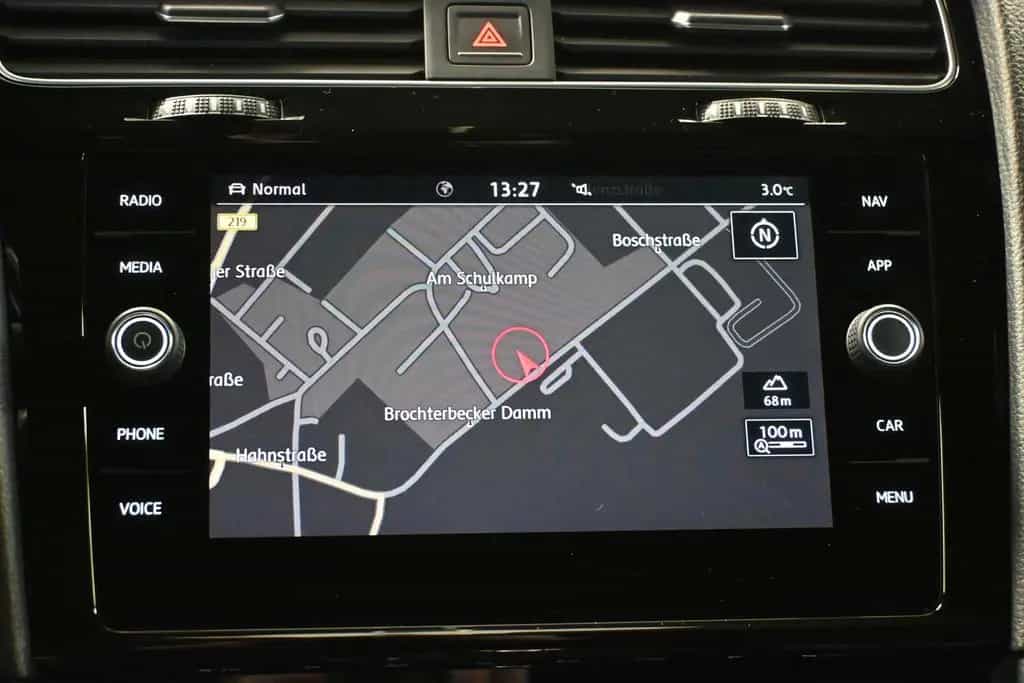 Volkswagen Golf 7 R 4M *MATRIX*DYNAUDIO*DCC*VIRTUAL*ACC*SHZ 12/2017-photo-26