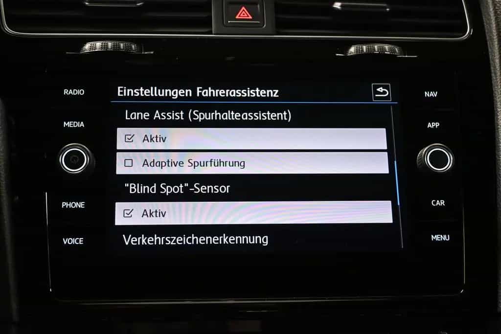 Volkswagen Golf 7 R 4M *MATRIX*DYNAUDIO*DCC*VIRTUAL*ACC*SHZ 12/2017-photo-33