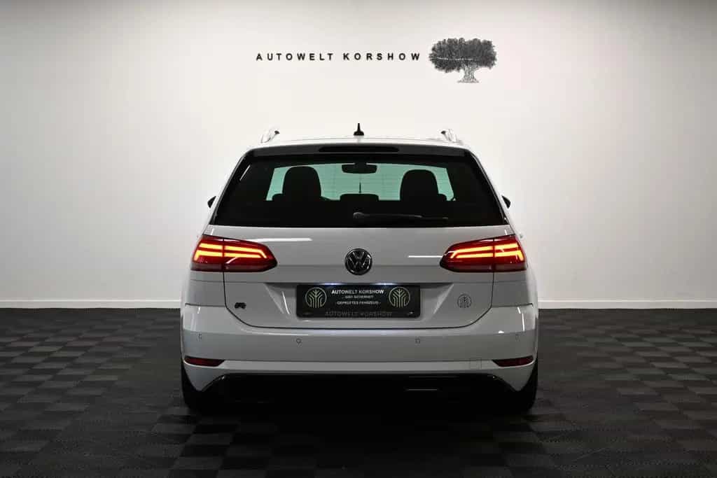 Volkswagen Golf 7 R 4M *MATRIX*DYNAUDIO*DCC*VIRTUAL*ACC*SHZ 12/2017-photo-5
