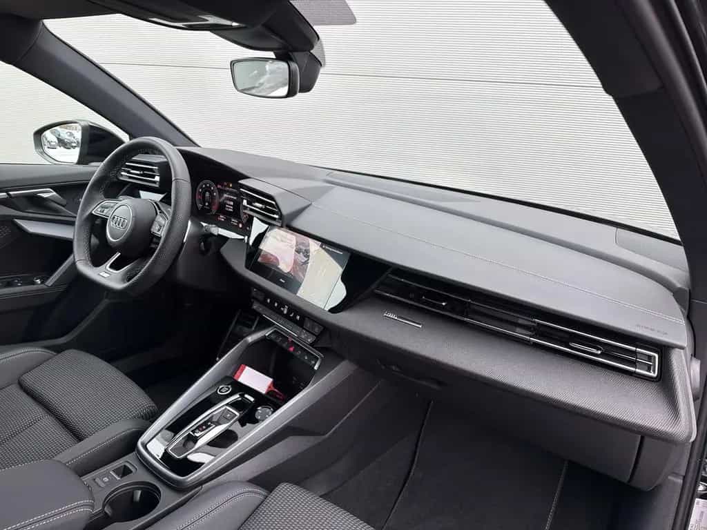 Audi A3 Sportback 30 TFSI S line LED ACC Navi 06/2025-photo-12