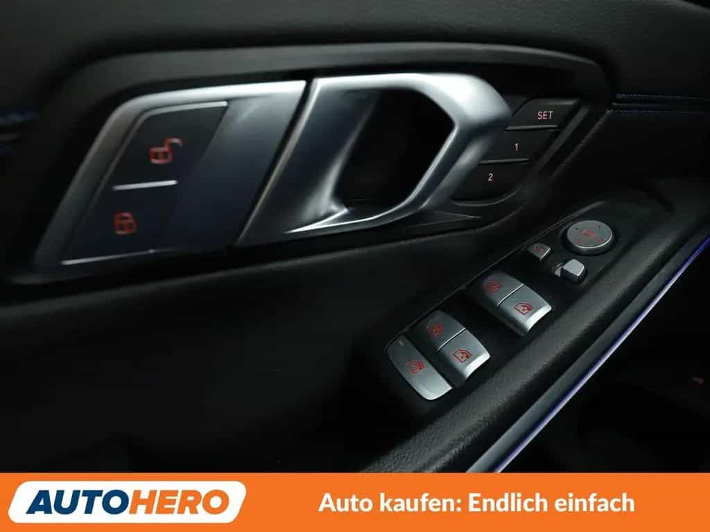 BMW 330 i xDrive M Sport Aut.*NAVI*LED*360CAM*ACC*SHZ 03/2020-photo-26