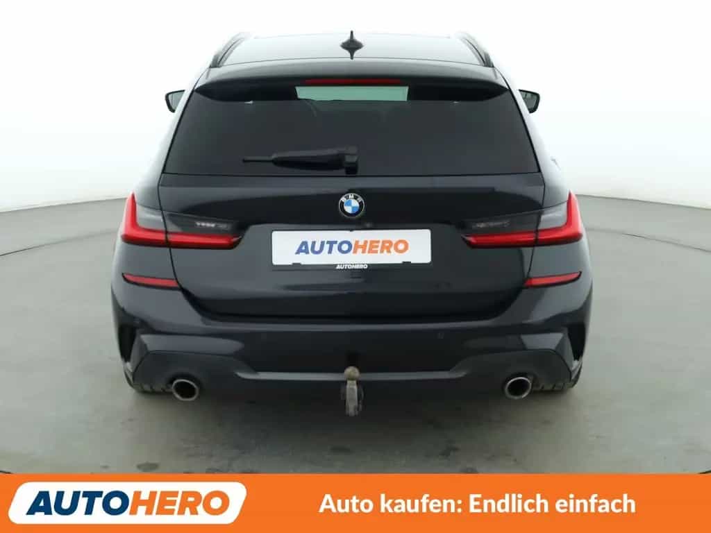 BMW 330 i xDrive M Sport Aut.*NAVI*LED*360CAM*ACC*SHZ 03/2020-photo-4